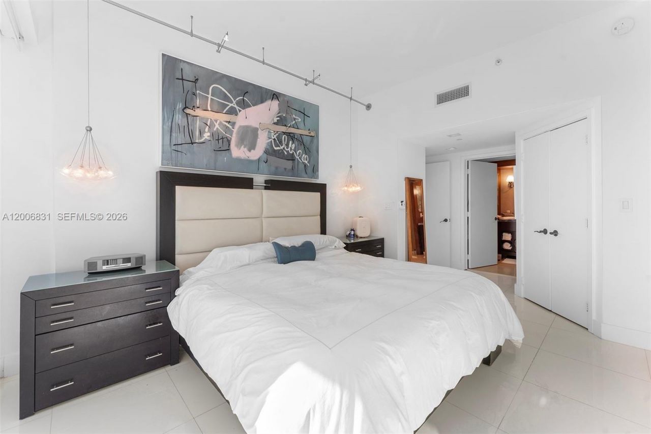 6801 Collins Ave , Unit PH01/02, Miami Beach, FL 33141 Photo