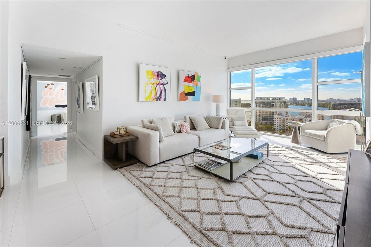 6801 Collins Ave , Unit PH01/02, Miami Beach, FL 33141 Photo
