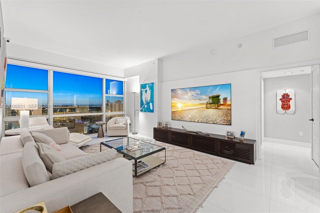 6801 Collins Ave , Unit PH01/02, Miami Beach, FL 33141 Photo