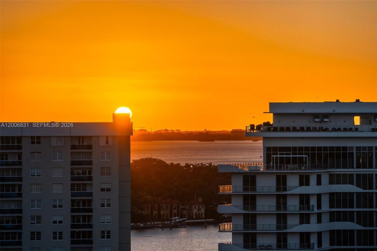 6801 Collins Ave , Unit PH01/02, Miami Beach, FL 33141 Photo