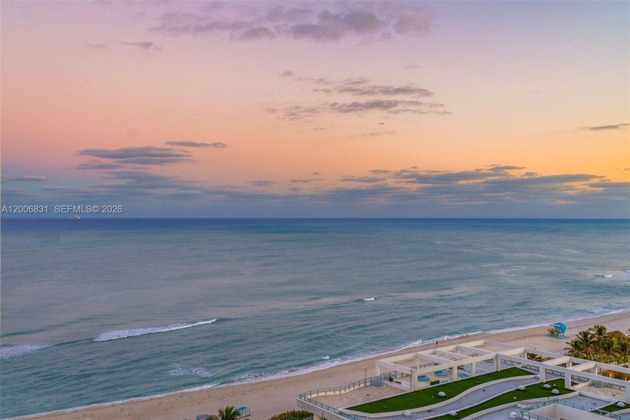 6801 Collins Ave , Unit PH01/02, Miami Beach, FL 33141 Photo