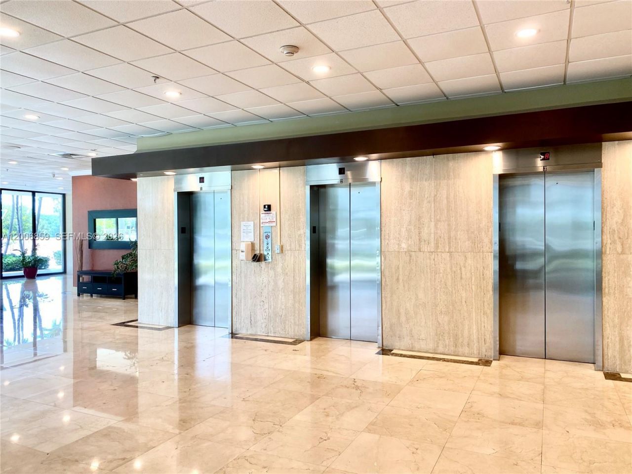 400 Kings Point Dr, Unit 608, Sunny Isles Beach, FL 33160 Photo