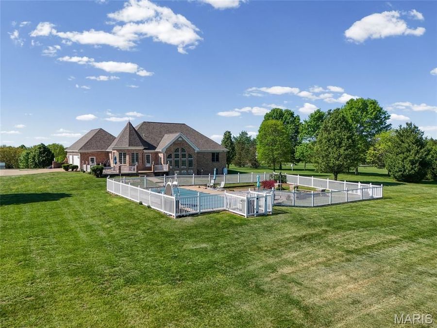 Property Image 99