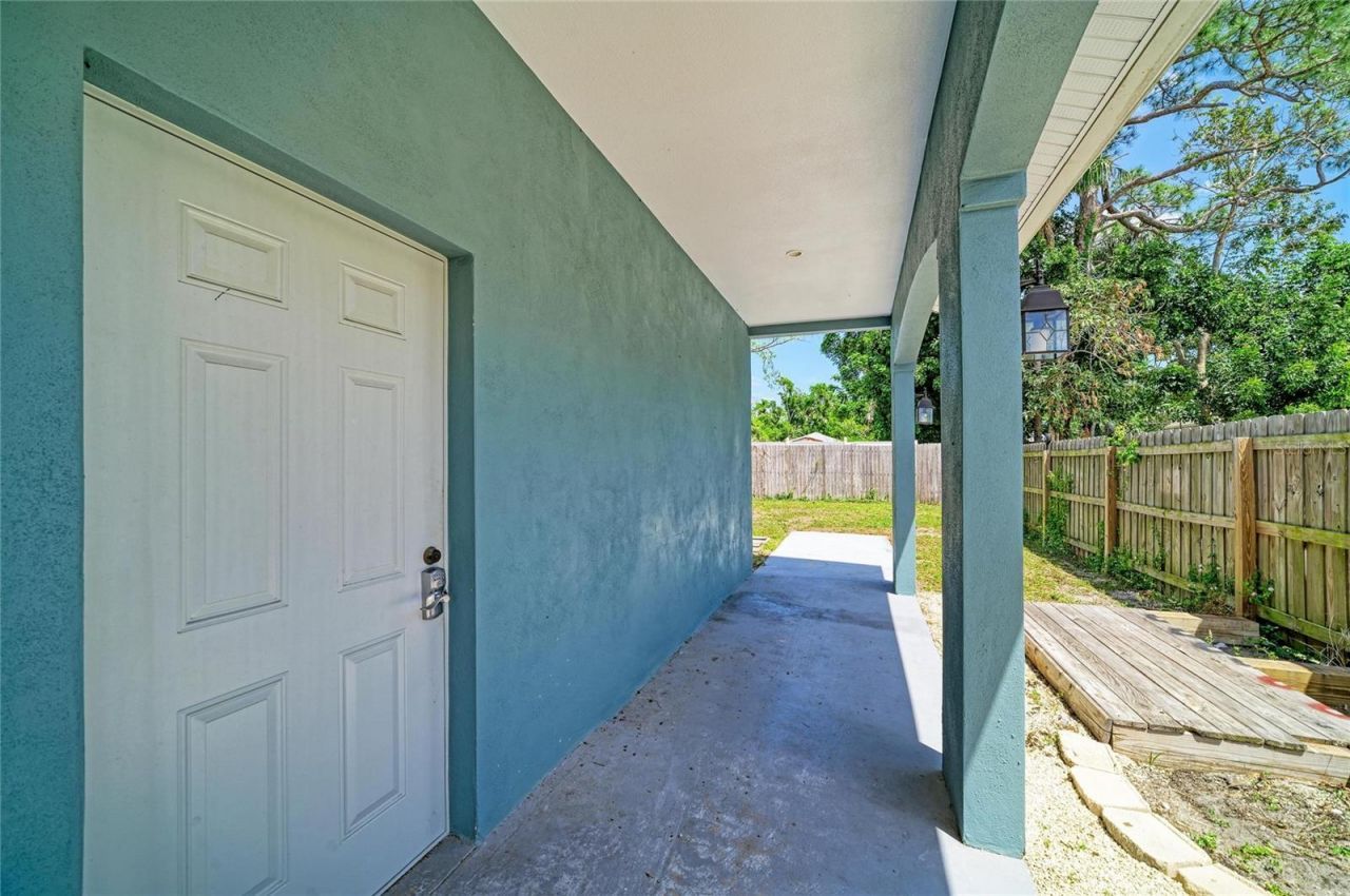 1609 17th Street W, Bradenton, FL 34205 Photo