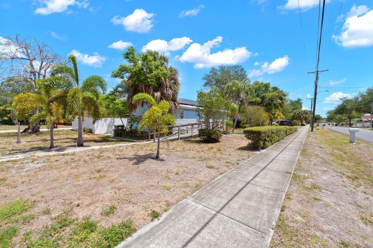 2915 W Ballast Point Boulevard, Tampa, FL 33611 Photo