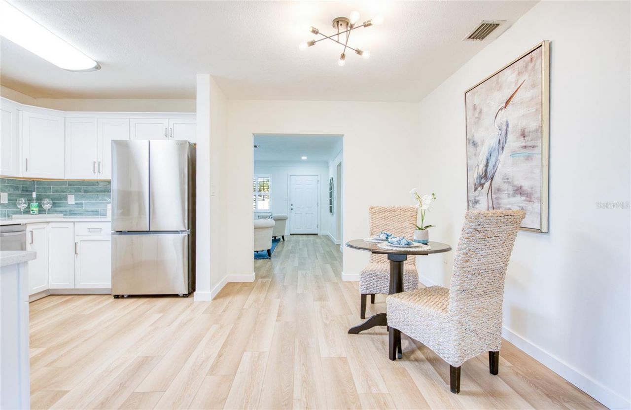 662 Villagrande Avenue S, Saint Petersburg, FL 33707 Photo