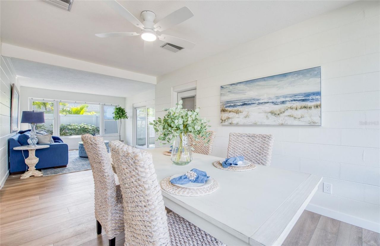 662 Villagrande Avenue S, Saint Petersburg, FL 33707 Photo