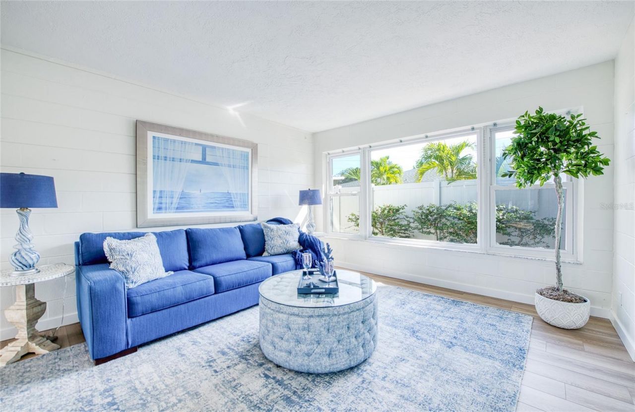 662 Villagrande Avenue S, Saint Petersburg, FL 33707 Photo