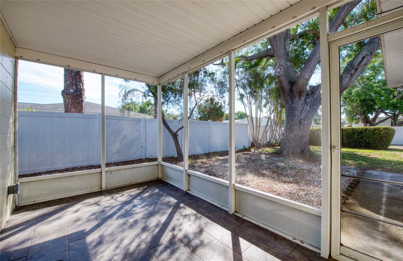 662 Villagrande Avenue S, Saint Petersburg, FL 33707 Photo