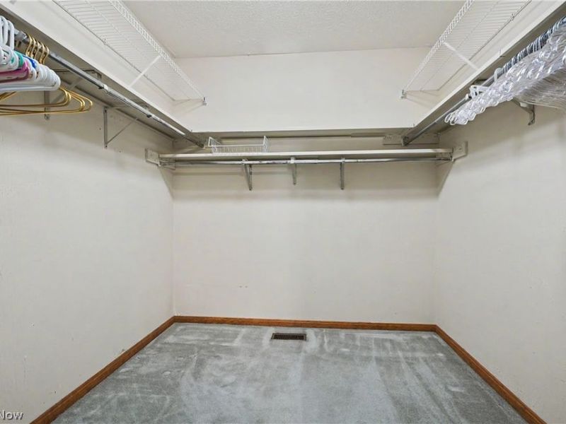 145 Michael Lane , Cuyahoga Falls, OH 44223 Photo 17