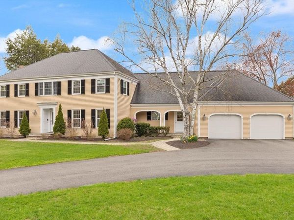 25 Saddle Club Rd, Lexington, MA 02420