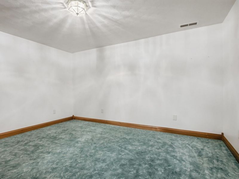 954 Forest Edge Avenue, Springfield, OH 45503 Photo 59