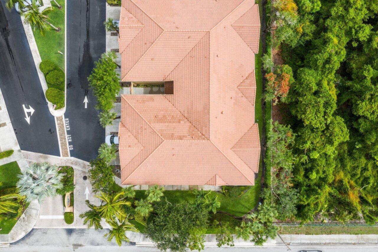 152 Village Boulevard, Unit H, Tequesta, FL 33469 Photo