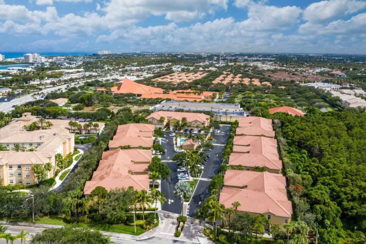 152 Village Boulevard, Unit H, Tequesta, FL 33469 Photo