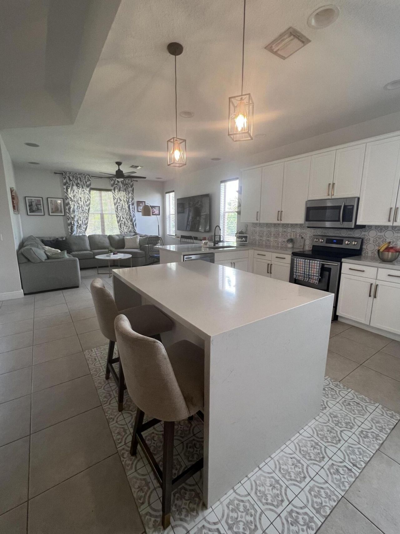 180 Seminole Lakes Drive, Royal Palm Beach, FL 33411 Photo