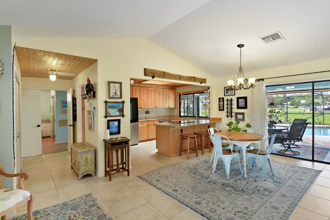 2142 SE Bryson Avenue, Port Saint Lucie, FL 34952 Photo