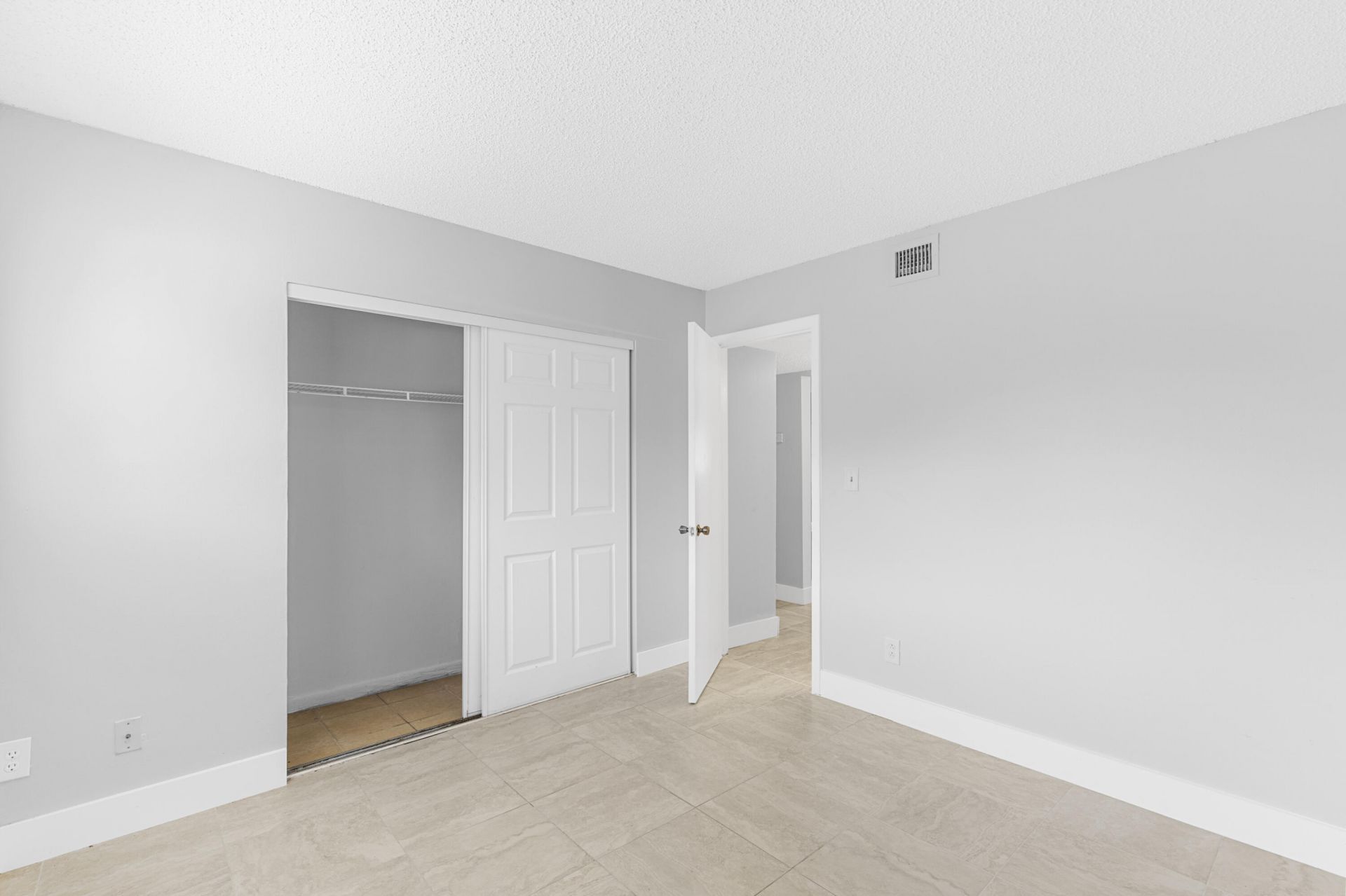 3469 NW 44th Street, Unit 104, Lauderdale Lakes, FL 33309 Photo