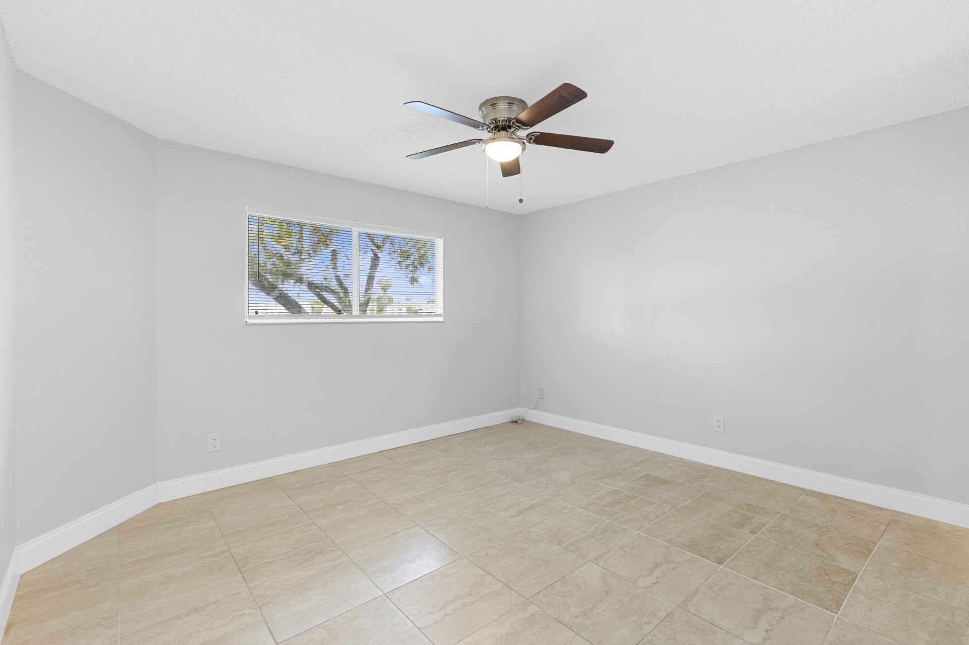 3469 NW 44th Street, Unit 104, Lauderdale Lakes, FL 33309 Photo