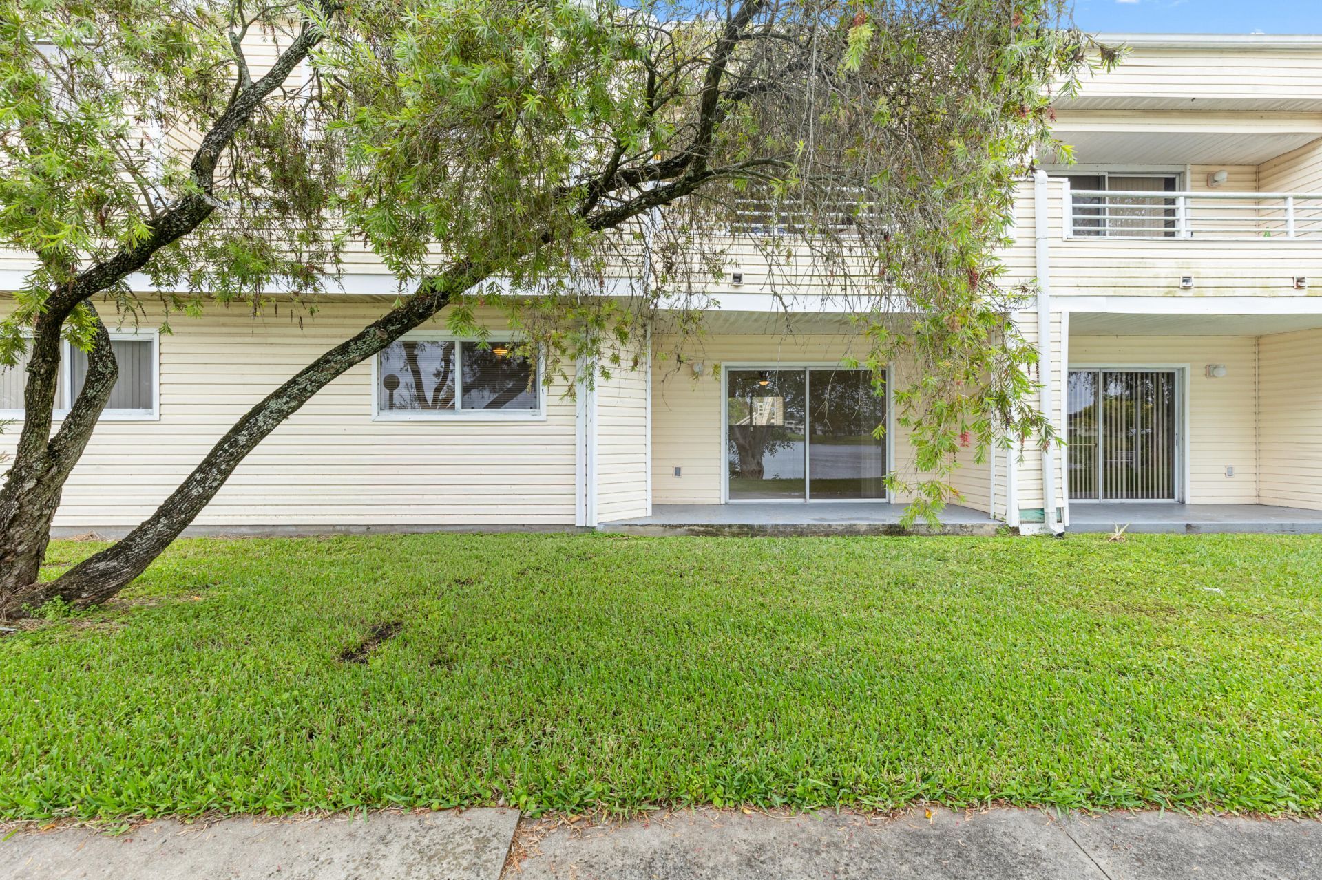 3469 NW 44th Street, Unit 104, Lauderdale Lakes, FL 33309 Photo