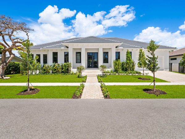 2725 NE 28th Street, Fort Lauderdale, FL 33306