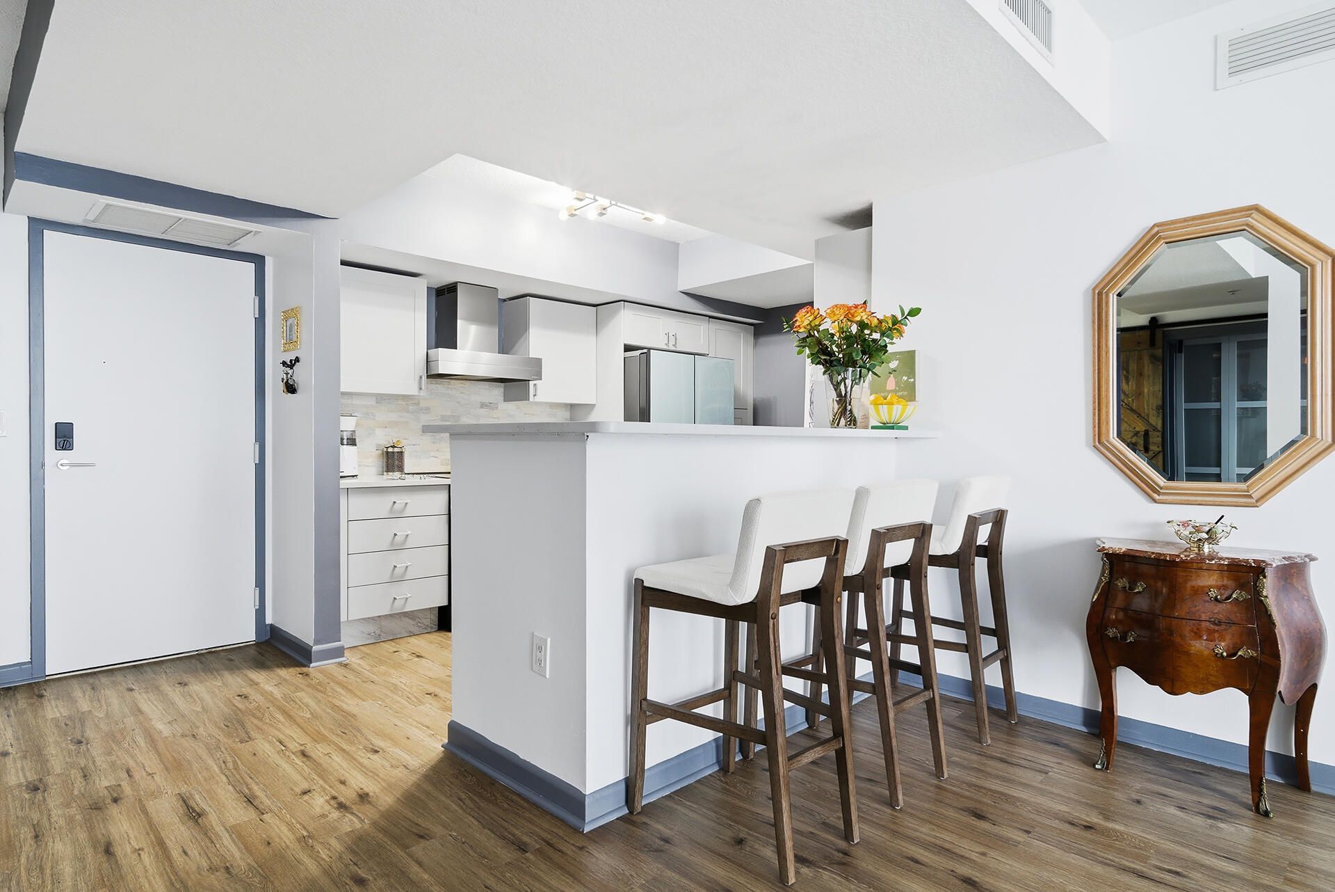 1551 N Flagler Drive, Unit 605, West Palm Beach, FL 33401 Photo