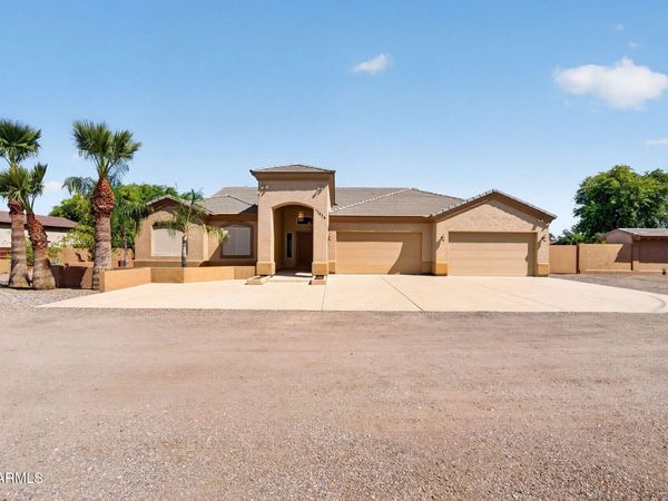 17836 E HAPPY Road E, Queen Creek, AZ 85142