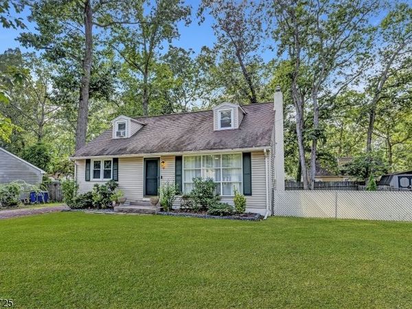 37 Fern St, Pemberton, NJ 08015