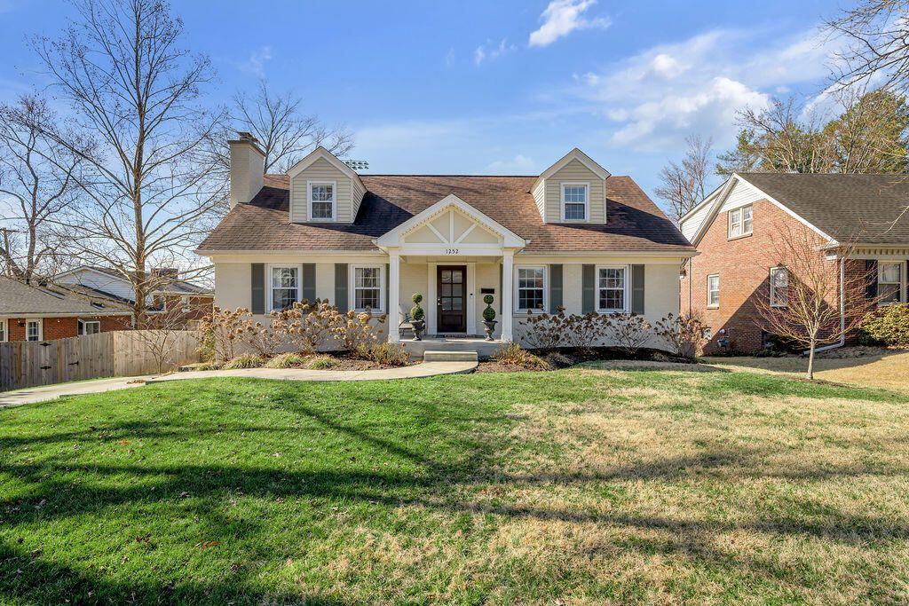 1252 Gainesway Drive, Lexington, KY 40517 Main Photo