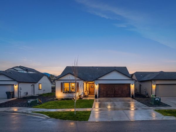 19674 E 3RD Ln, Greenacres, WA 99016