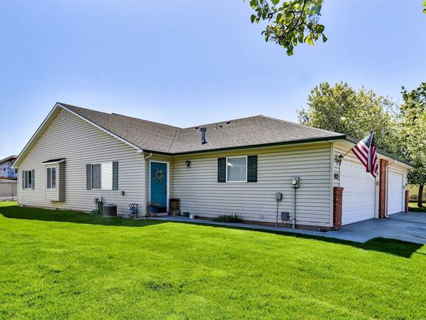 821 E Maine, Nampa, ID 83686