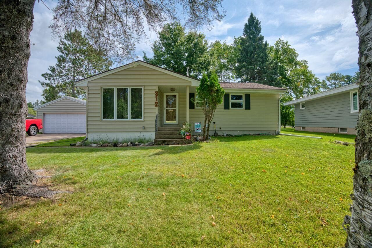 312 S 2nd Street W, Aurora, MN 55705