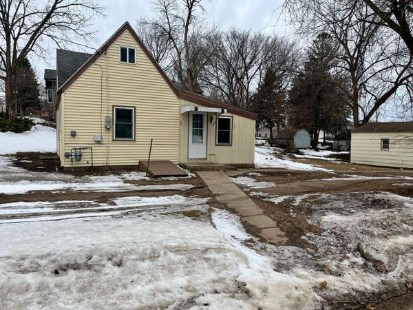 110 2nd Street SW, Glenville, MN 56036
