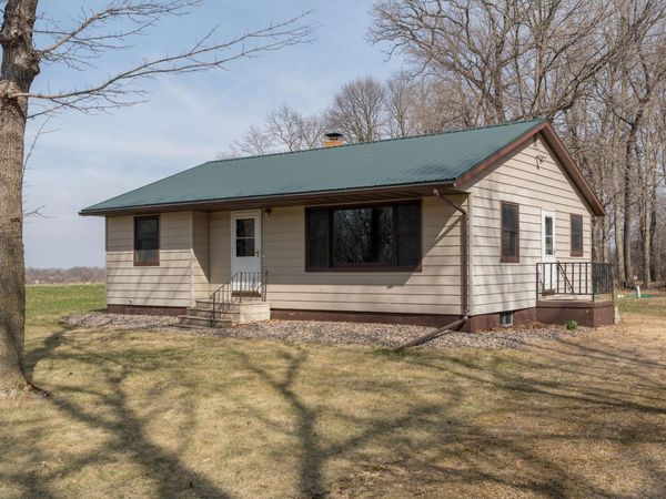52072 State Highway 30 , Amboy, MN 56010
