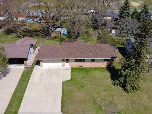 757 Ballantyne Lane NE, Spring Lake Park, MN 55432