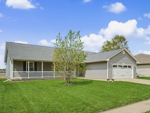 2705 Fieldcrest Drive , Urbana, IL 61802
