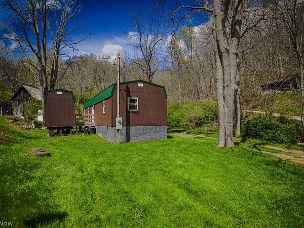 1547 Providence Road, Elizabeth, WV 26143