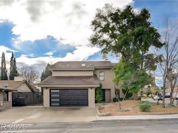 1312 Oak Tree Lane, Las Vegas, NV 89108