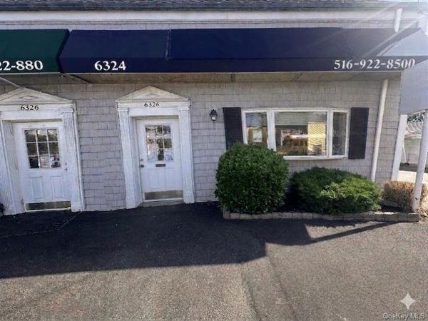 6324 Northern Boulevard , East Norwich, NY 11732