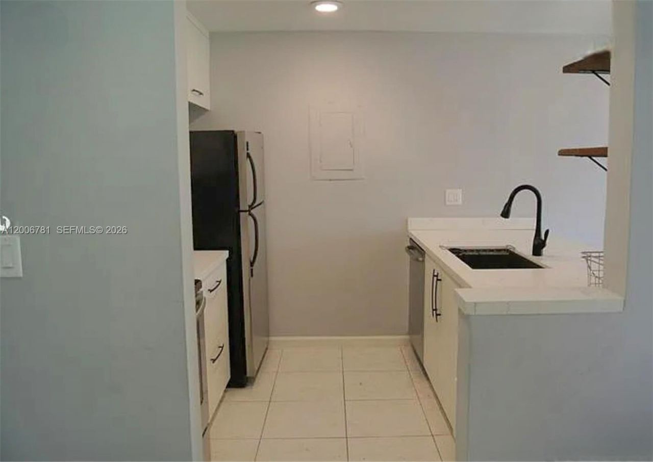 2160 SW 16th Ave , Unit 417, Miami, FL 33145 Photo