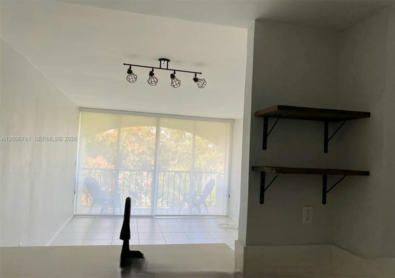 2160 SW 16th Ave, Unit 417, Miami, FL 33145 Photo