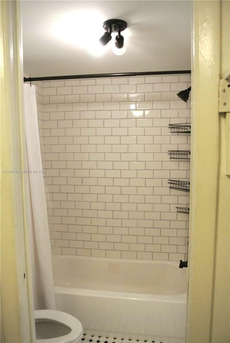 2160 SW 16th Ave, Unit 417, Miami, FL 33145 Photo