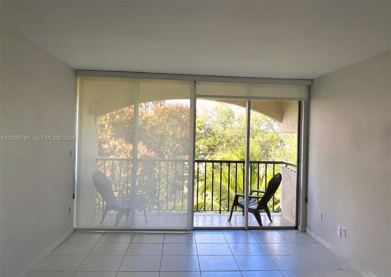 2160 SW 16th Ave, Unit 417, Miami, FL 33145 Photo