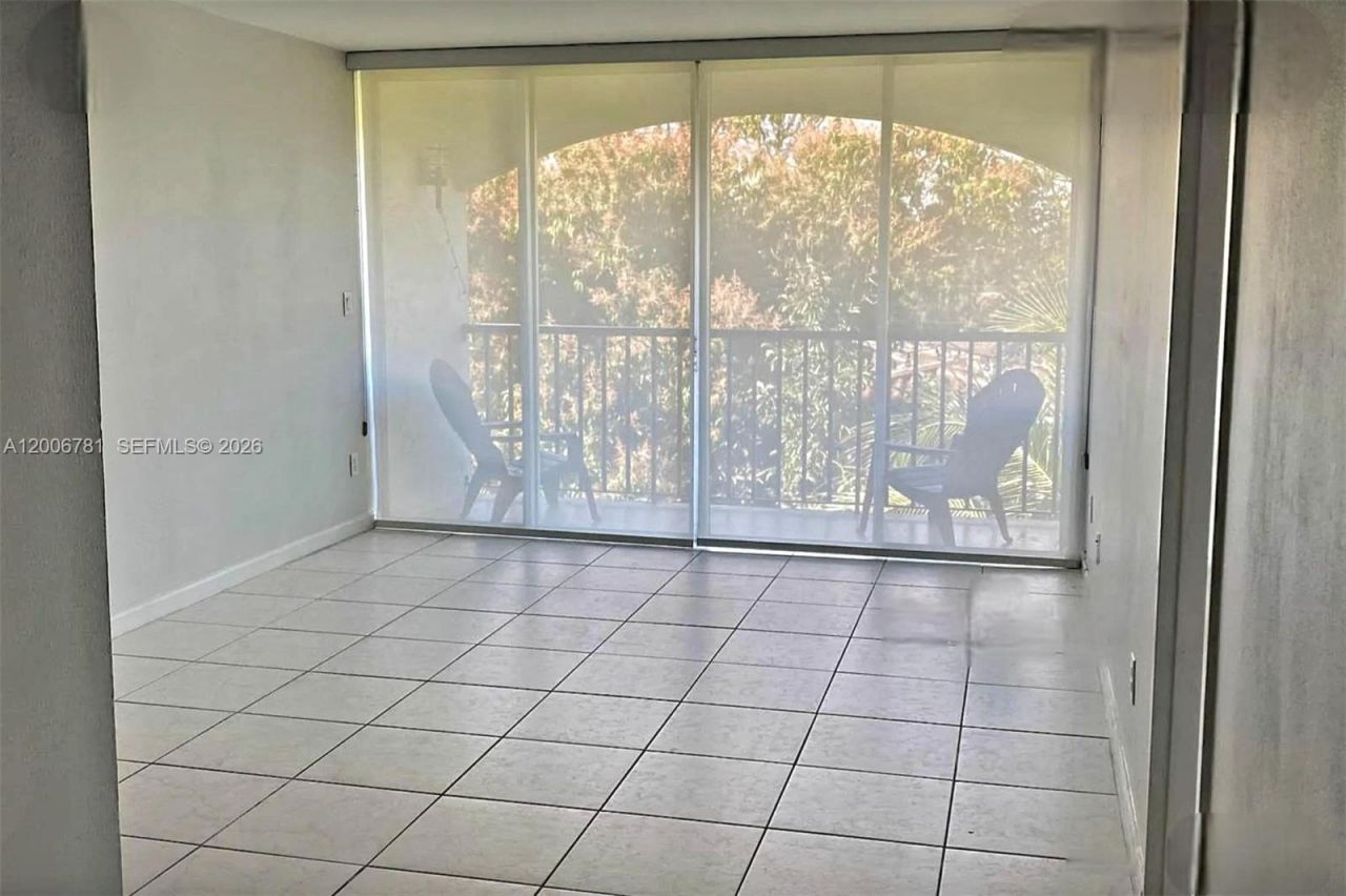 2160 SW 16th Ave, Unit 417, Miami, FL 33145 Photo