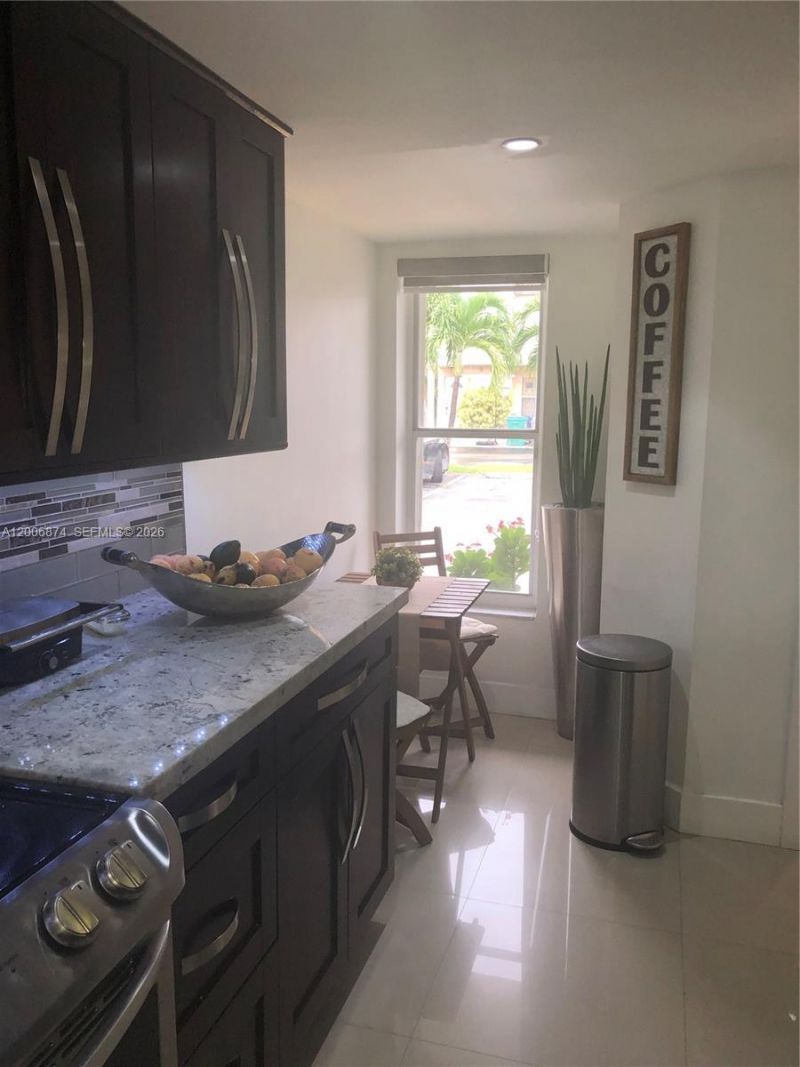 1155 NW 123rd Ct , Unit 601, Miami, FL 33182 Photo