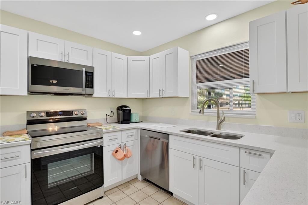 3123 Bracci Dr, Saint James City, FL 33956 Photo