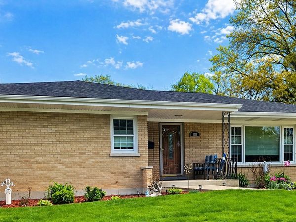 1101 E Washington Boulevard , Lombard, IL 60148