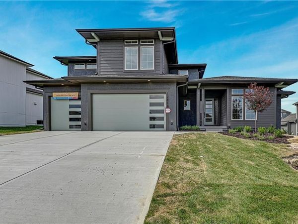 12818 W 172nd Terrace, Overland Park, KS 66221