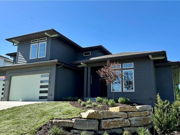 12818 W 172nd Terrace, Overland Park, KS 66221