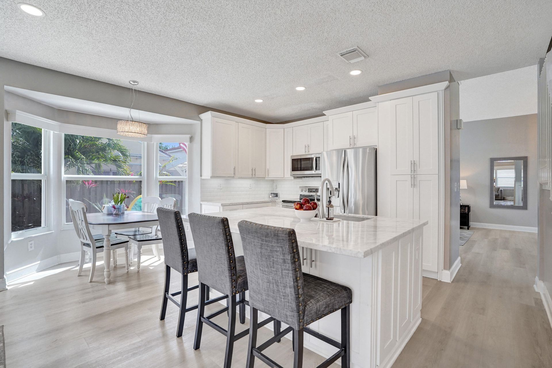 18930 NW 10th Terrace, Pembroke Pines, FL 33029 Photo