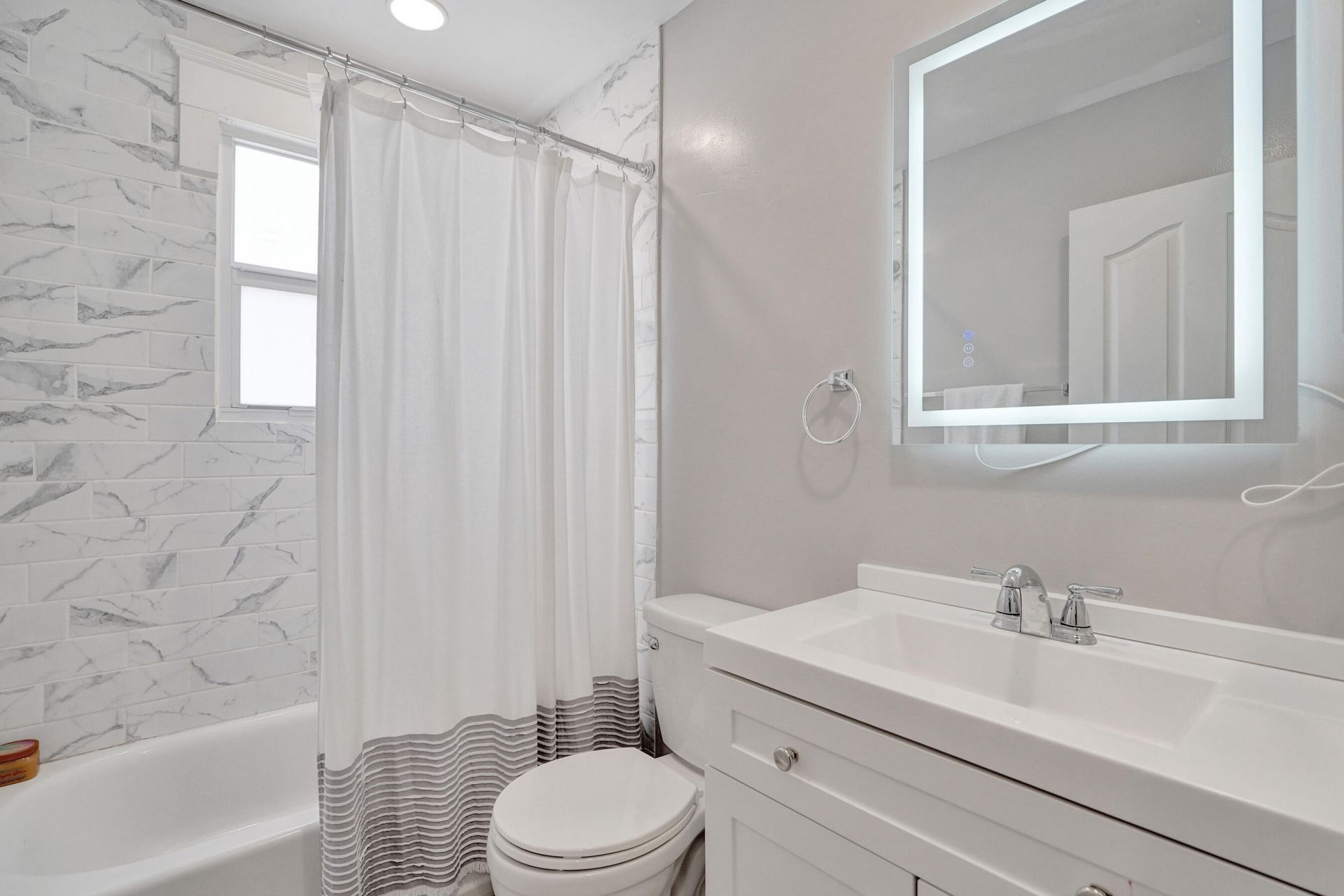18930 NW 10th Terrace, Pembroke Pines, FL 33029 Photo